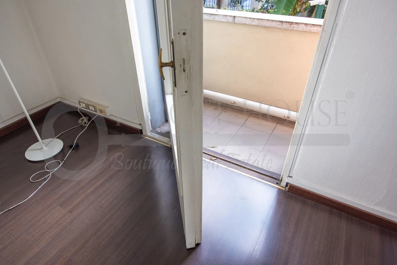 Property near Milan Duomo on Via Francesco Sforza — gallery photo 9