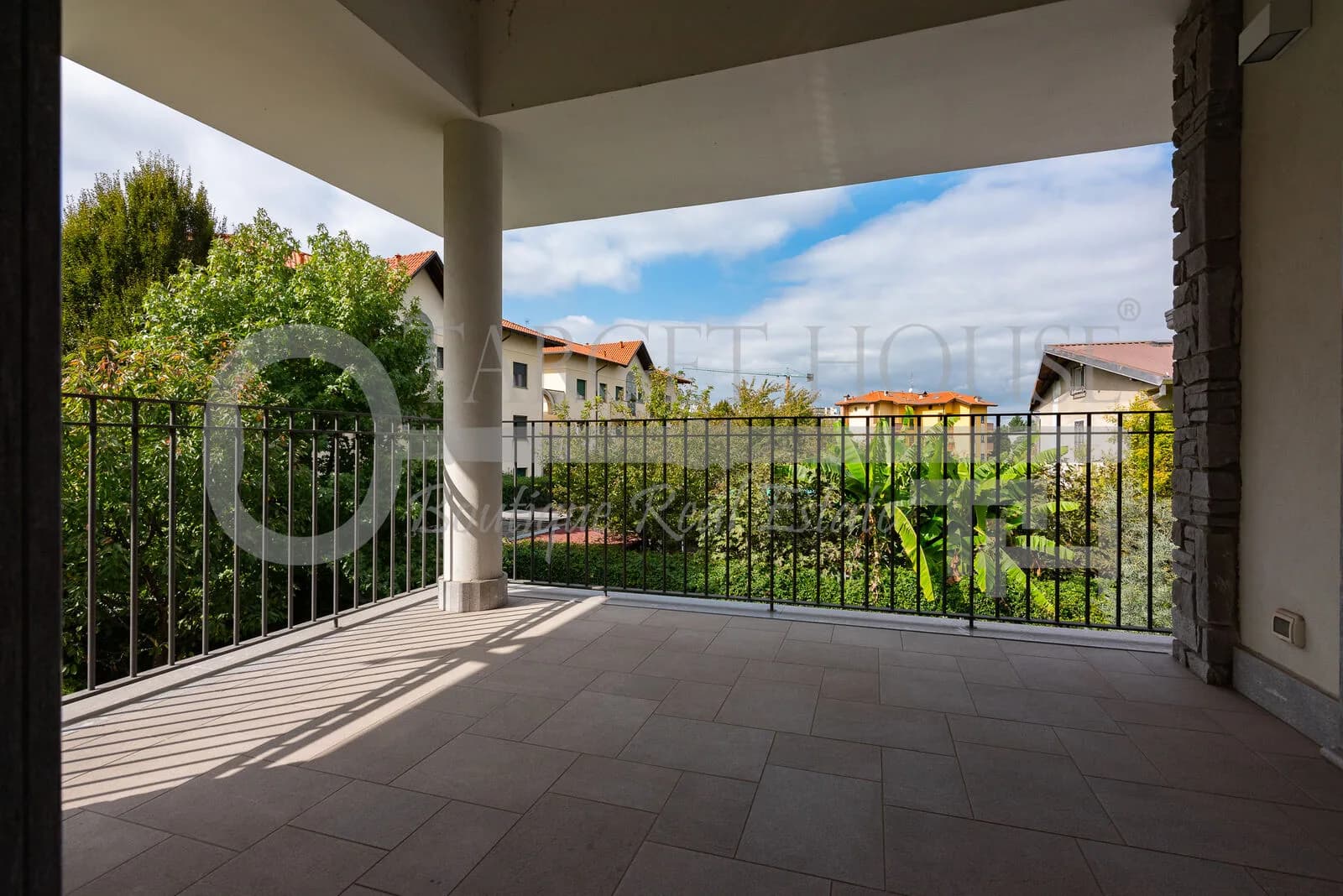 Luxury villa near Legnano with private spa and cinema — gallery photo 13