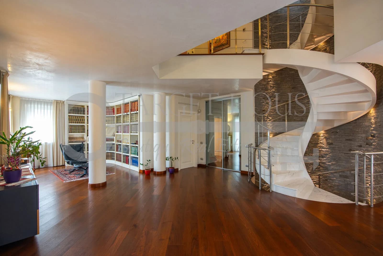 Luxury villa near Legnano with private spa and cinema — gallery photo 14