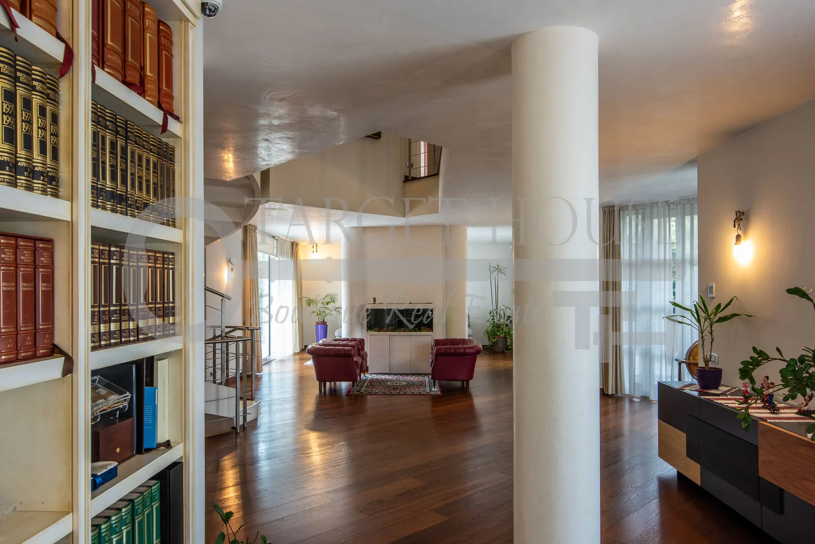 Luxury villa near Legnano with private spa and cinema — gallery photo 15