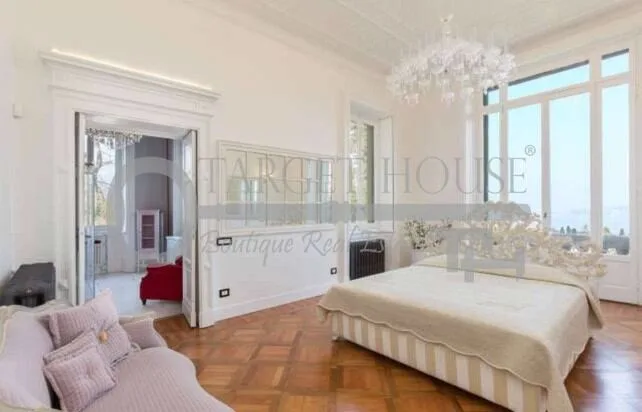 Restored 1875 Liberty villa in Stresa with private park — gallery photo 10