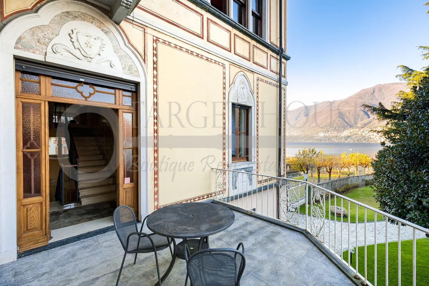 Historic Lake Como Waterfront Estate with Private Dock & Guest House — photo 17