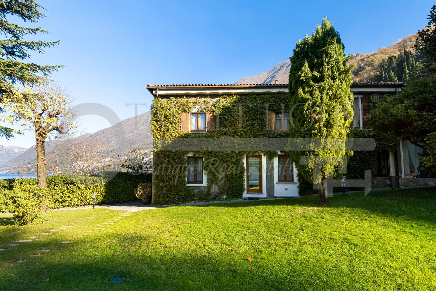 Historic Lake Como Waterfront Estate with Private Dock & Guest House — photo 9