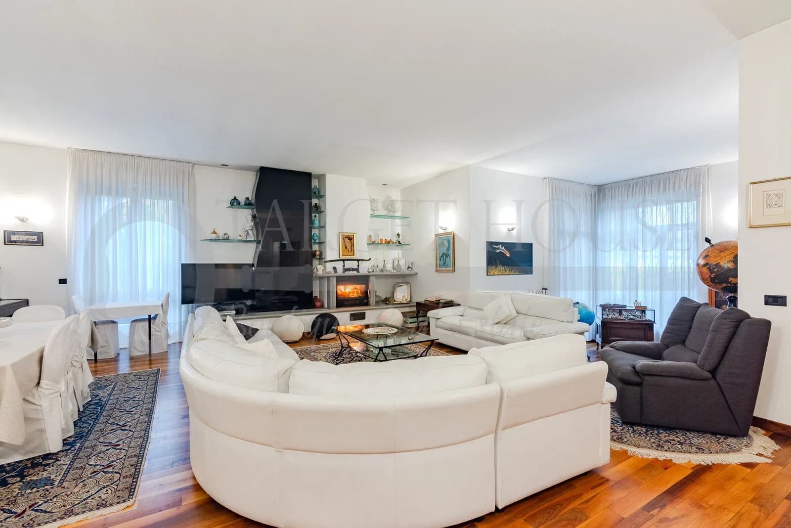 Villa with pool near Milan and private park — gallery photo 4