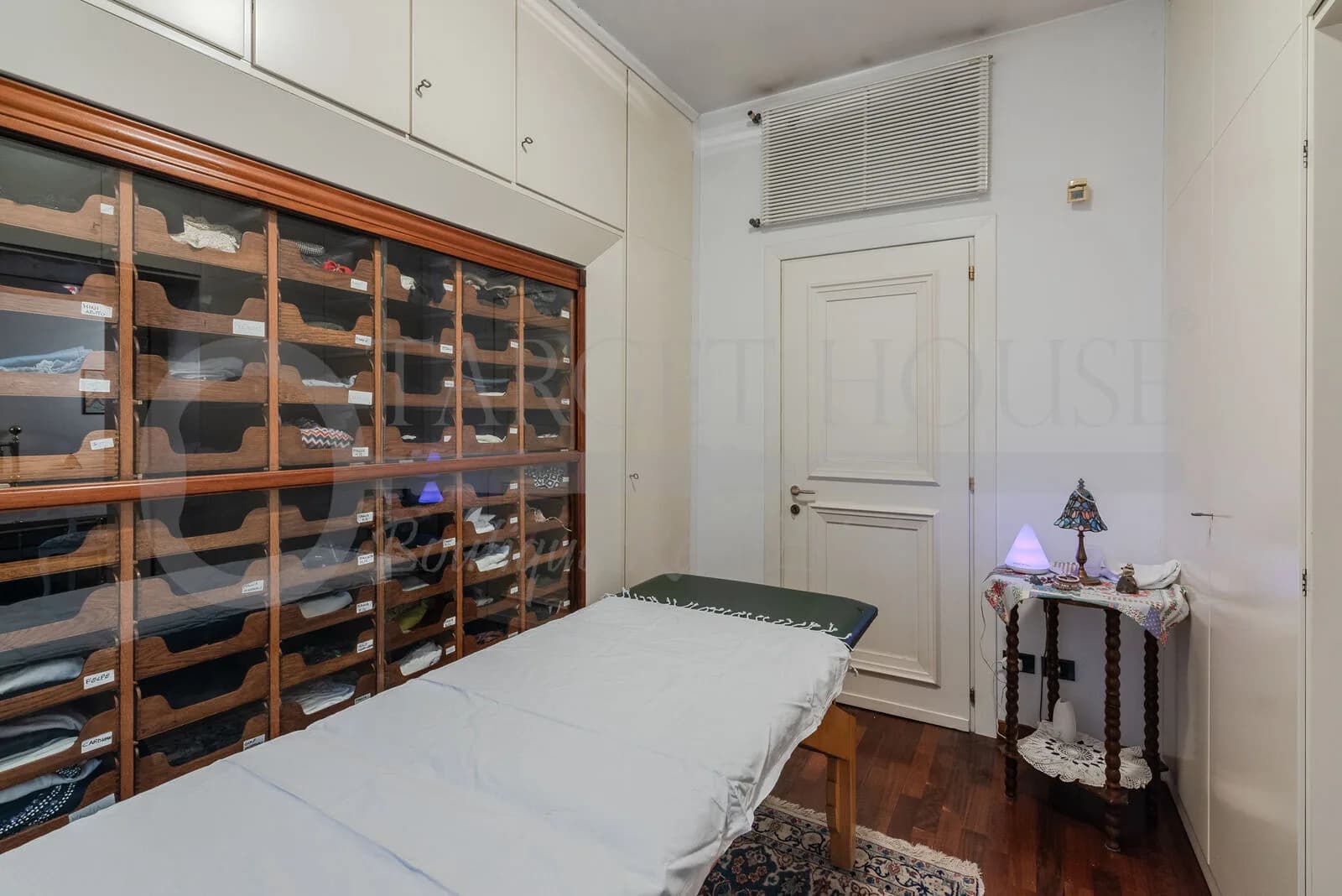 Villa with pool near Milan and private park — gallery photo 16