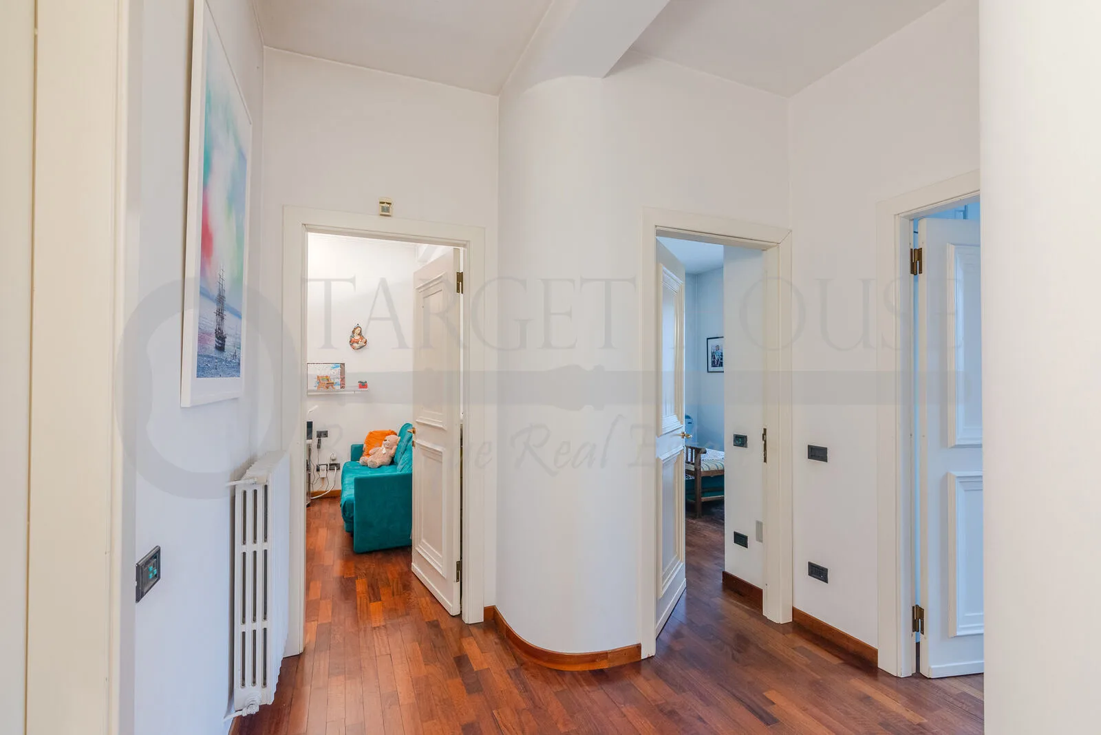 Villa with pool near Milan and private park — gallery photo 18