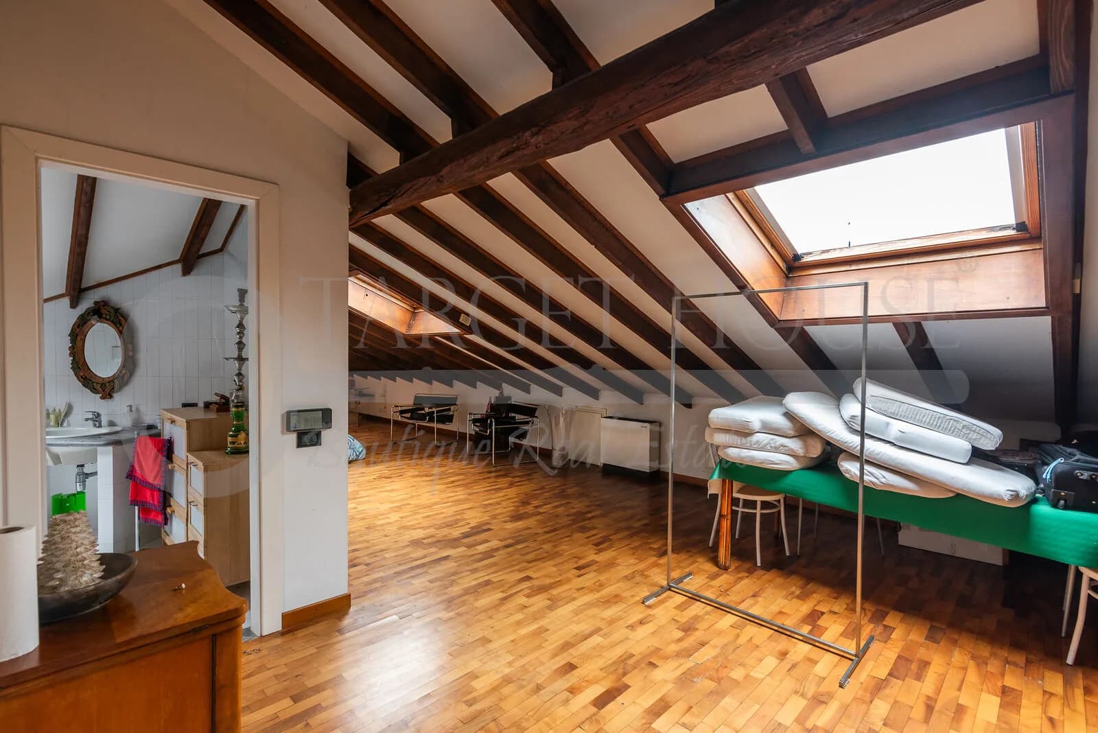 Villa with pool near Milan and private park — gallery photo 20