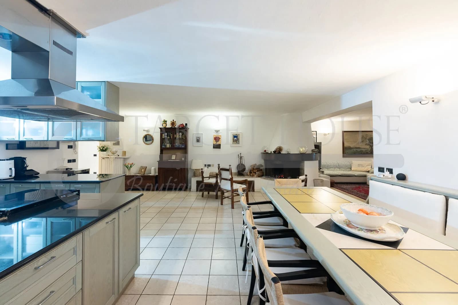 Villa with pool near Milan and private park — gallery photo 28